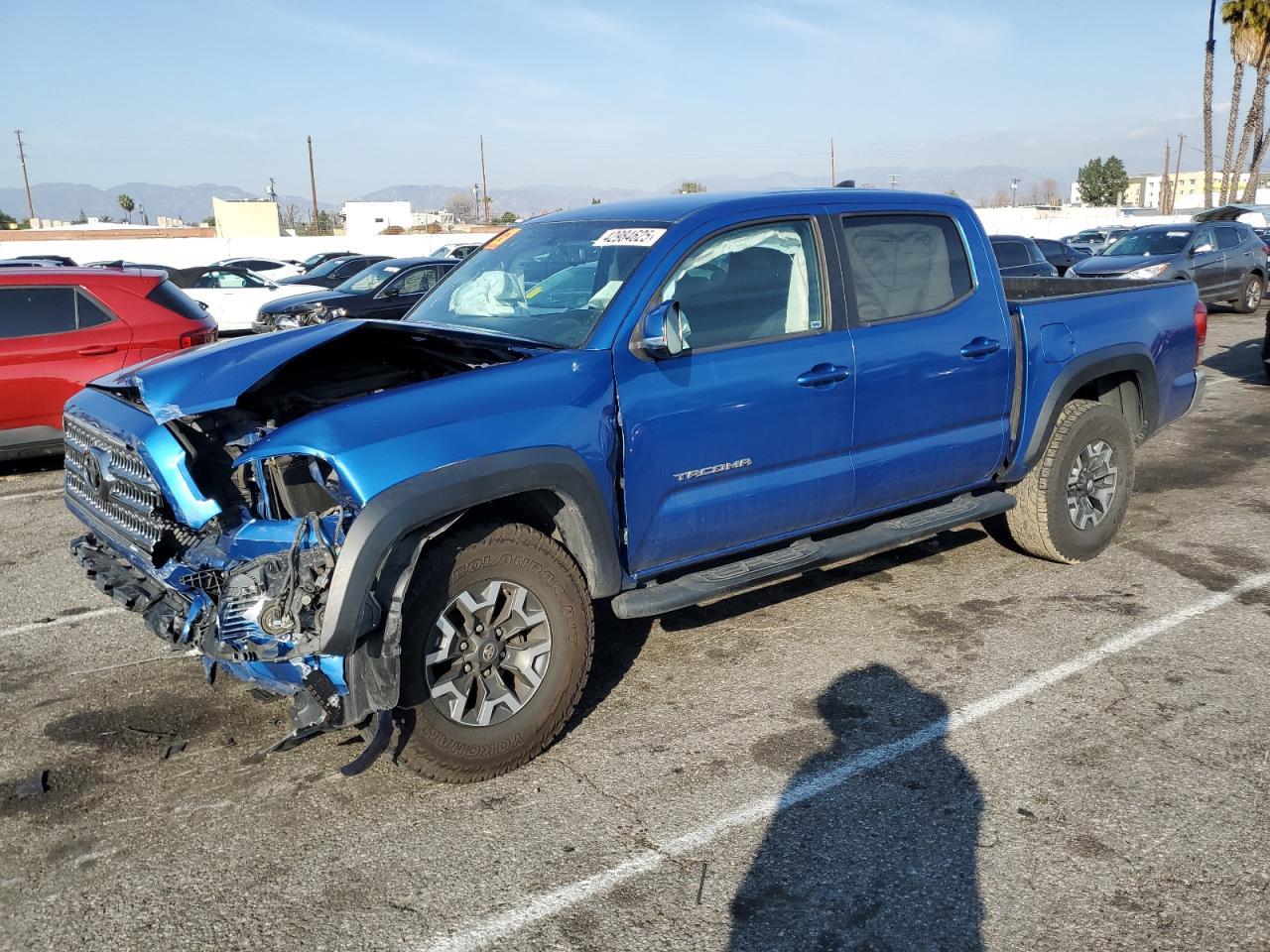 2017 TOYOTA TACOMA DOU