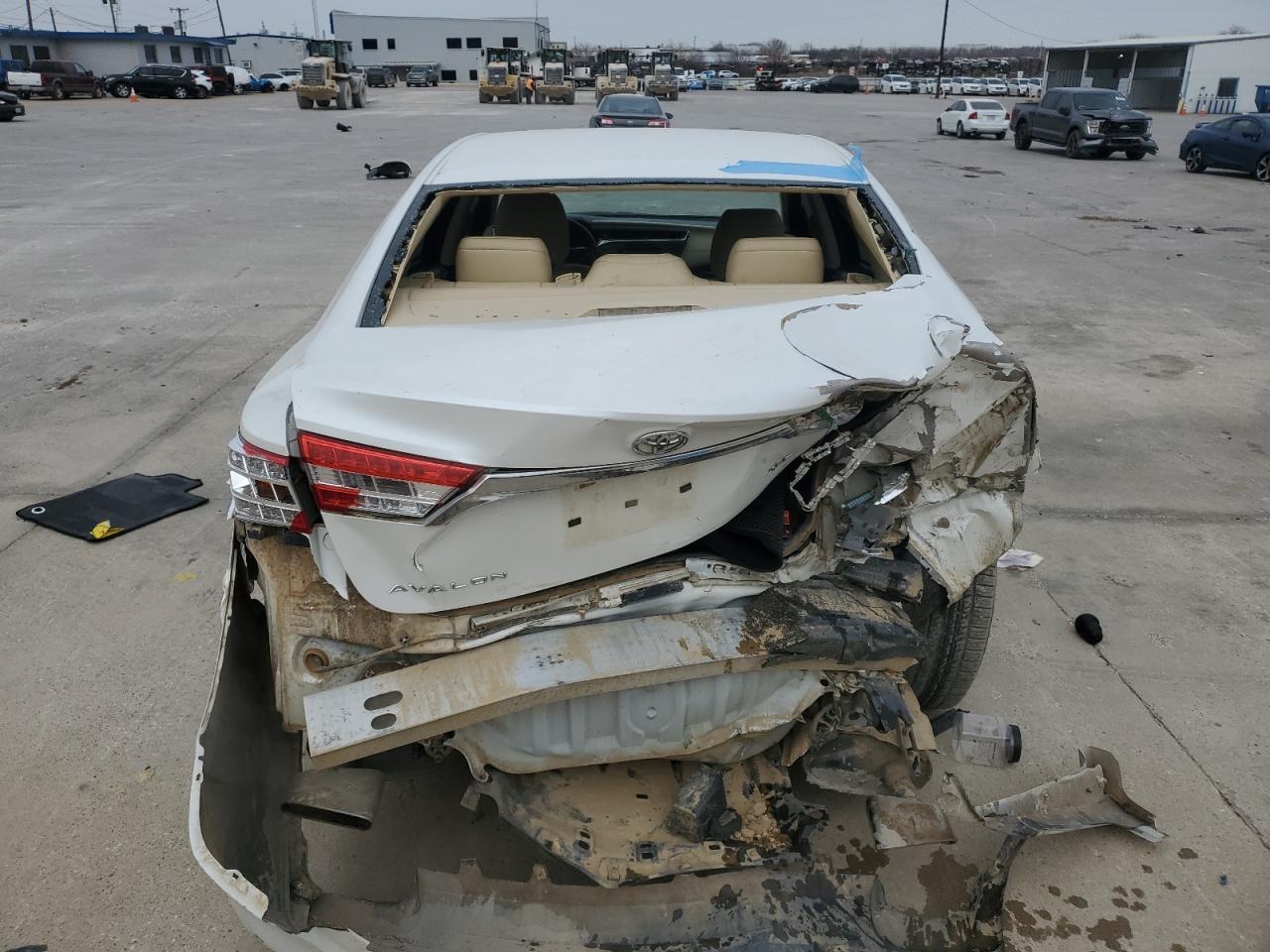 2014 TOYOTA AVALON BAS - Image 6