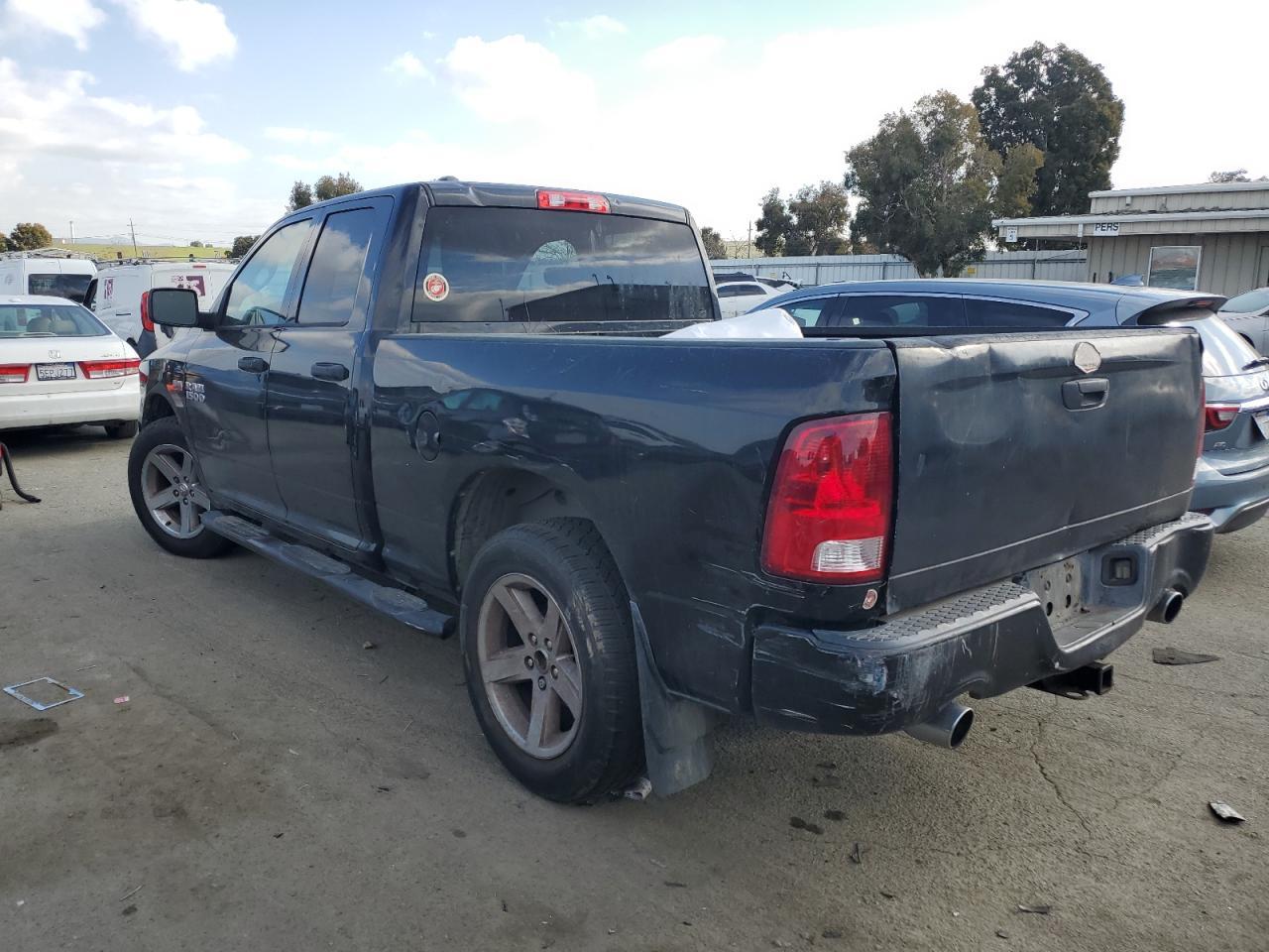 2015 RAM 1500 ST - Image 2
