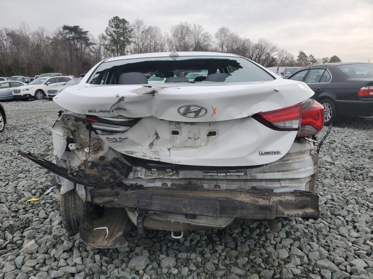 2015 HYUNDAI ELANTRA SE - Image 6