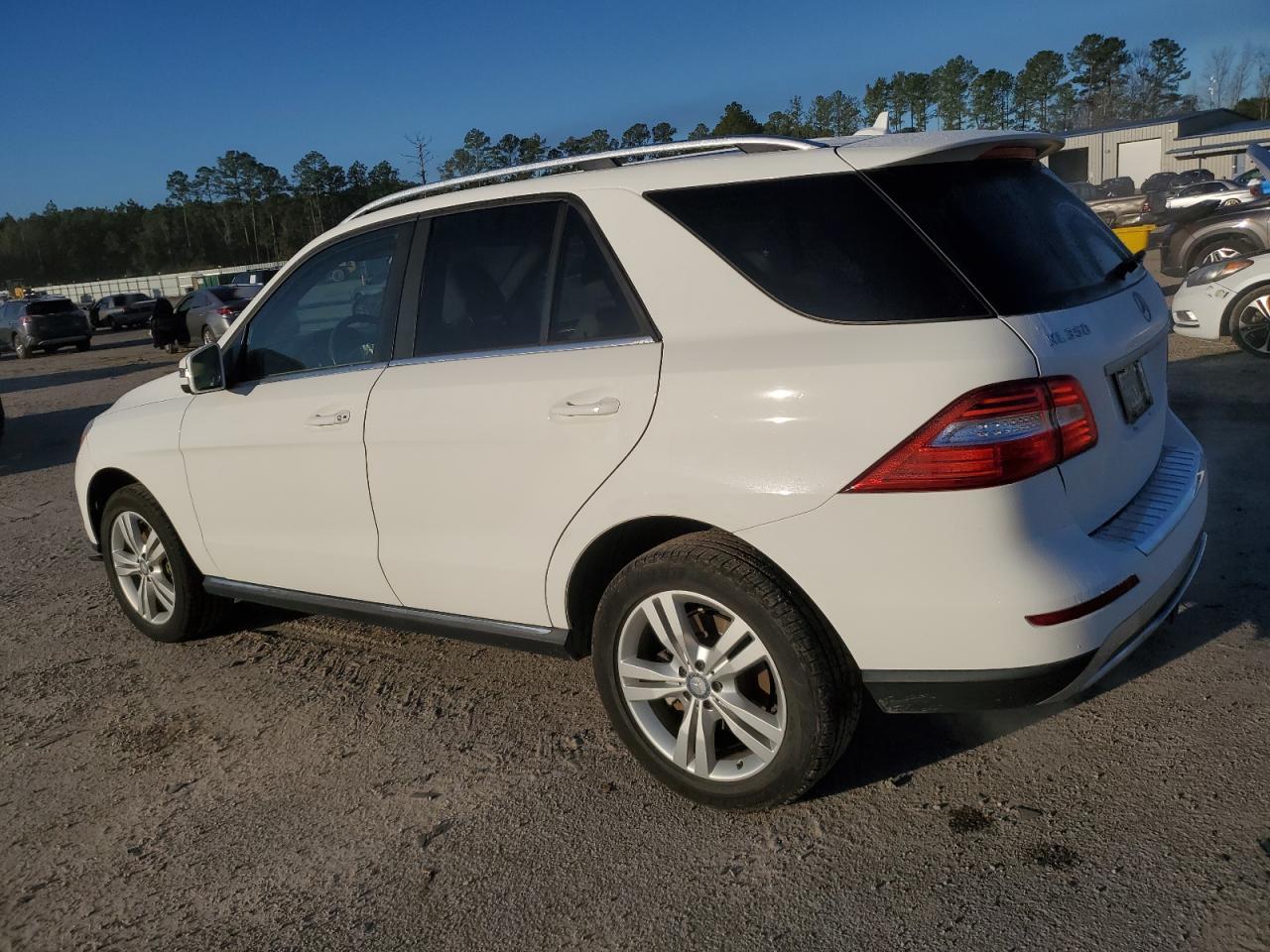 2015 MERCEDES-BENZ ML 350 4MA - Image 2