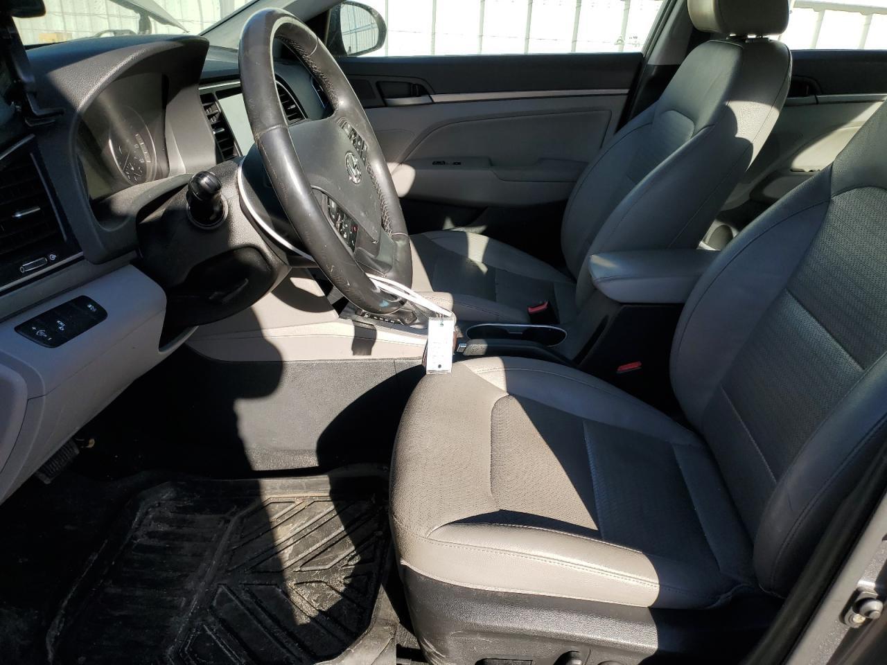 2017 HYUNDAI ELANTRA SE - Image 7