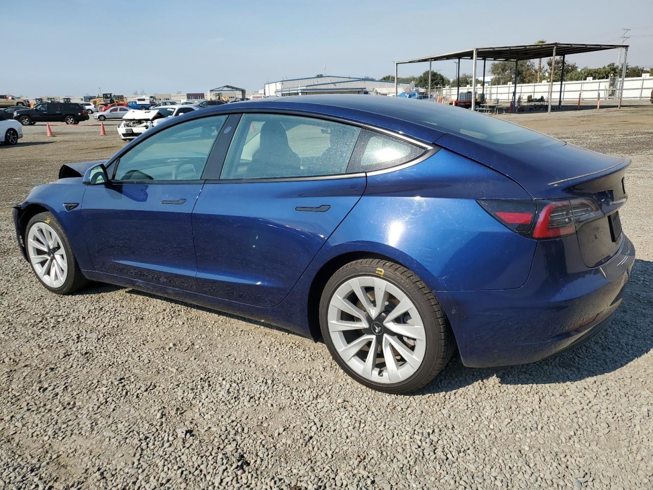 2022 TESLA MODEL 3 - Фото 2