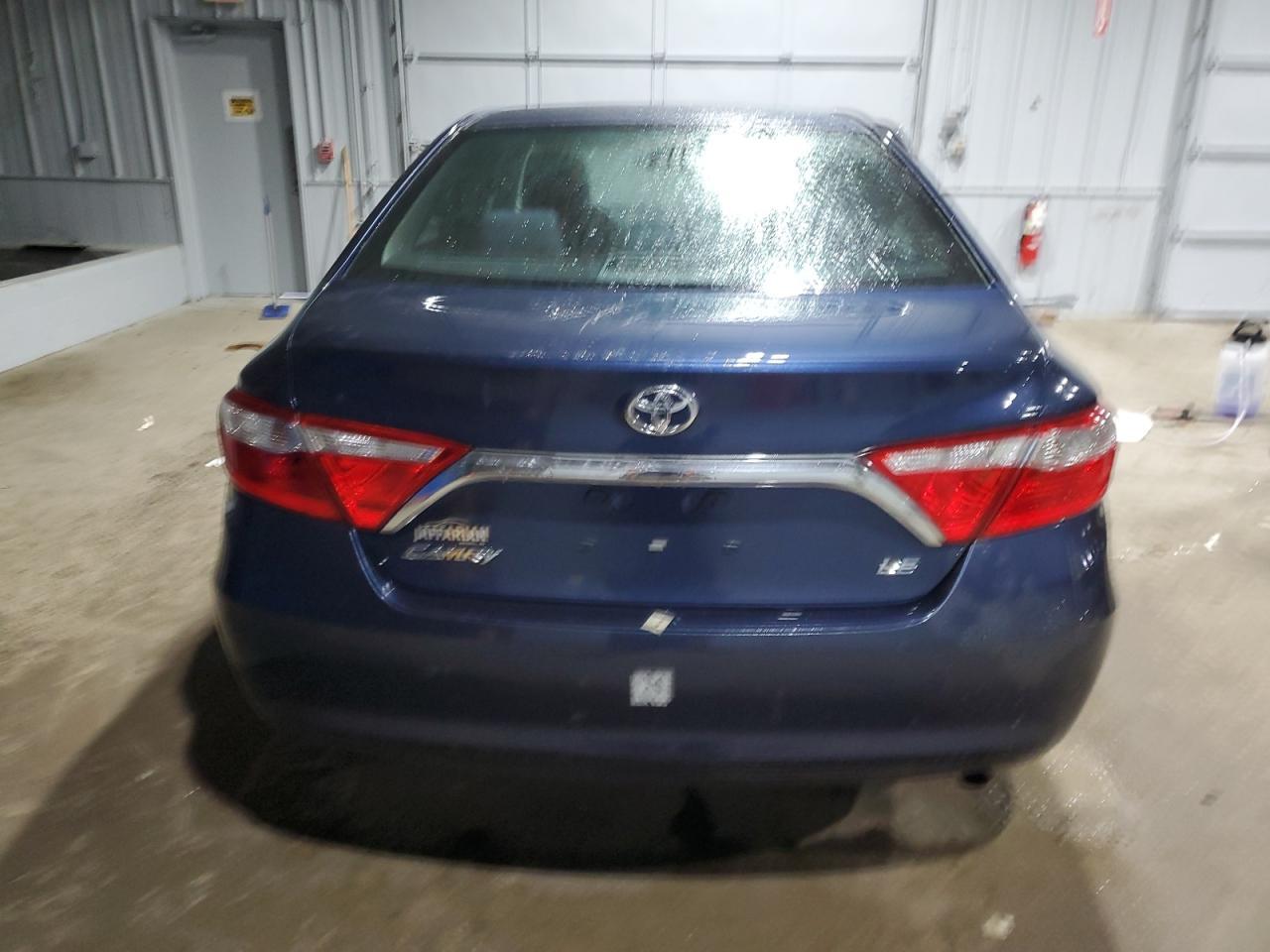 2015 TOYOTA CAMRY LE - Фото 6