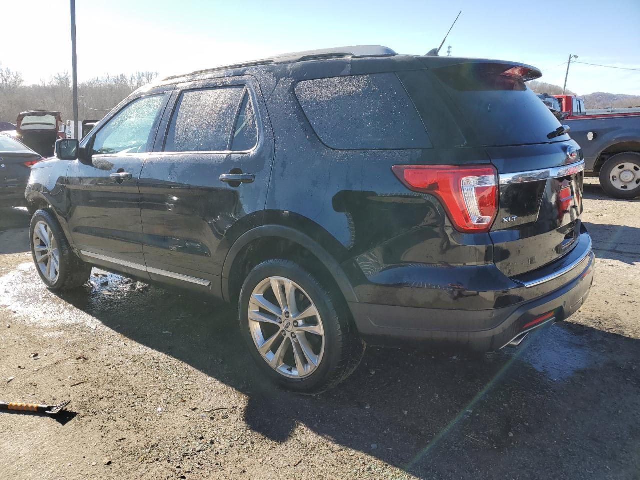 2018 FORD EXPLORER X - Image 2
