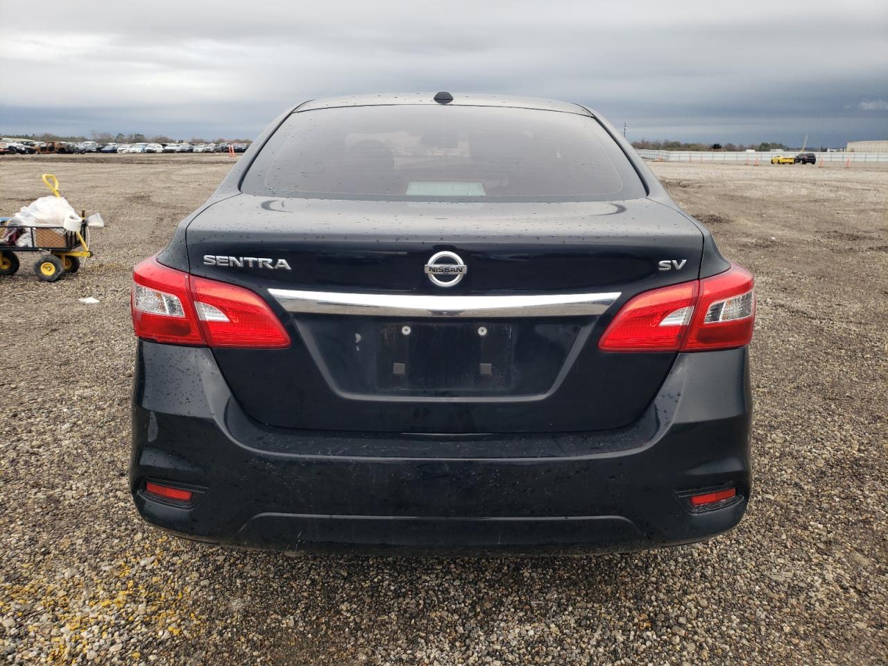 2017 NISSAN SENTRA S - Фото 6