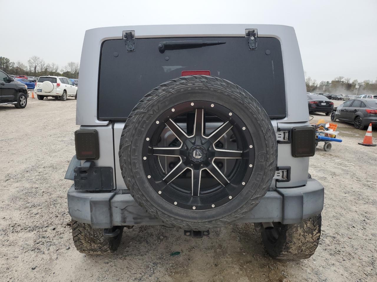 2017 JEEP WRANGLER U - Фото 6