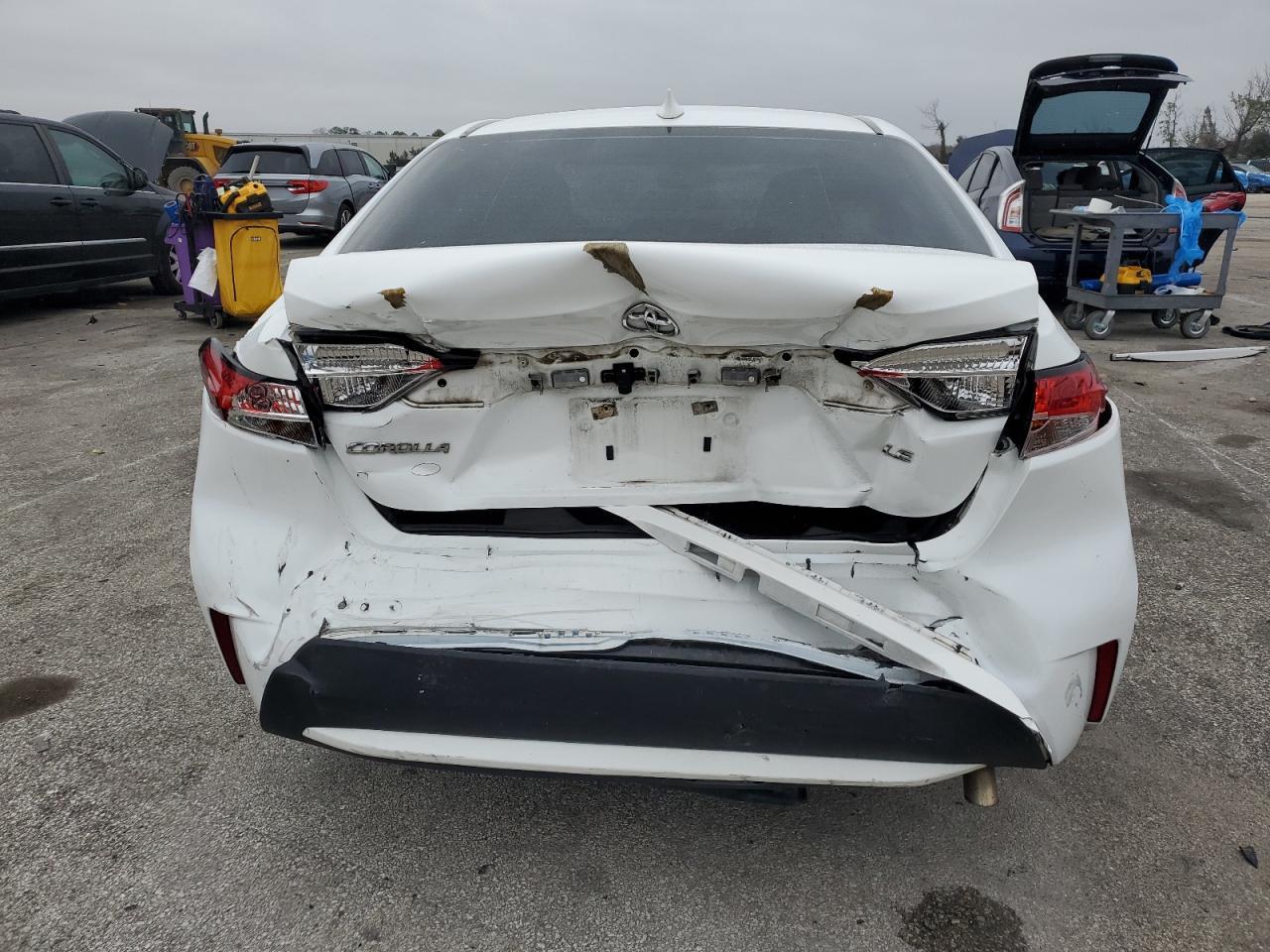 2021 TOYOTA COROLLA LE - Фото 6