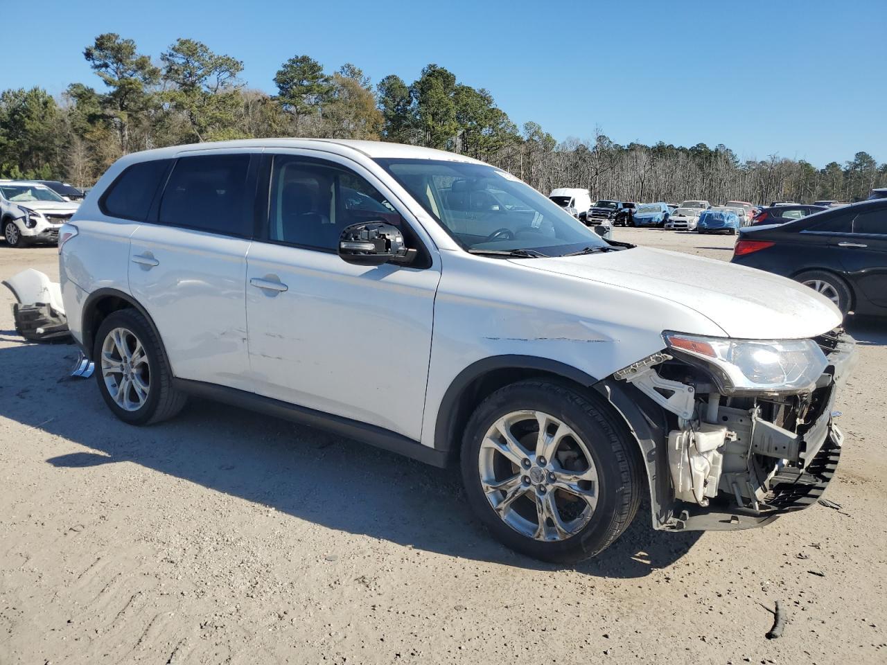 2015 MITSUBISHI OUTLANDER - Фото 4