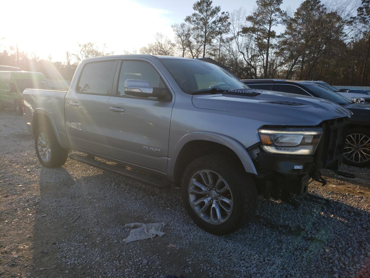 2019 RAM 1500 LARAM - Фото 4