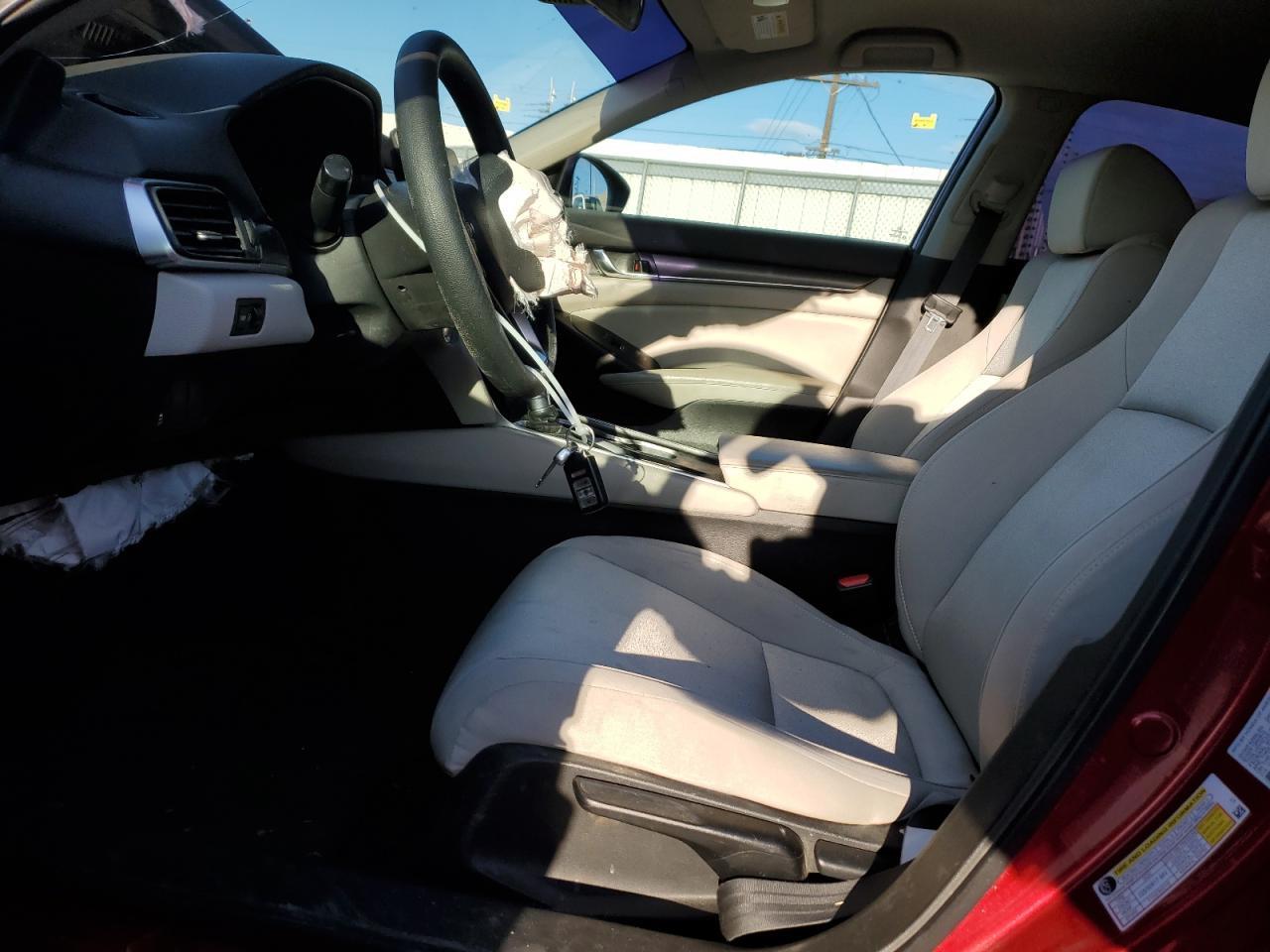 2018 HONDA ACCORD LX - Image 7