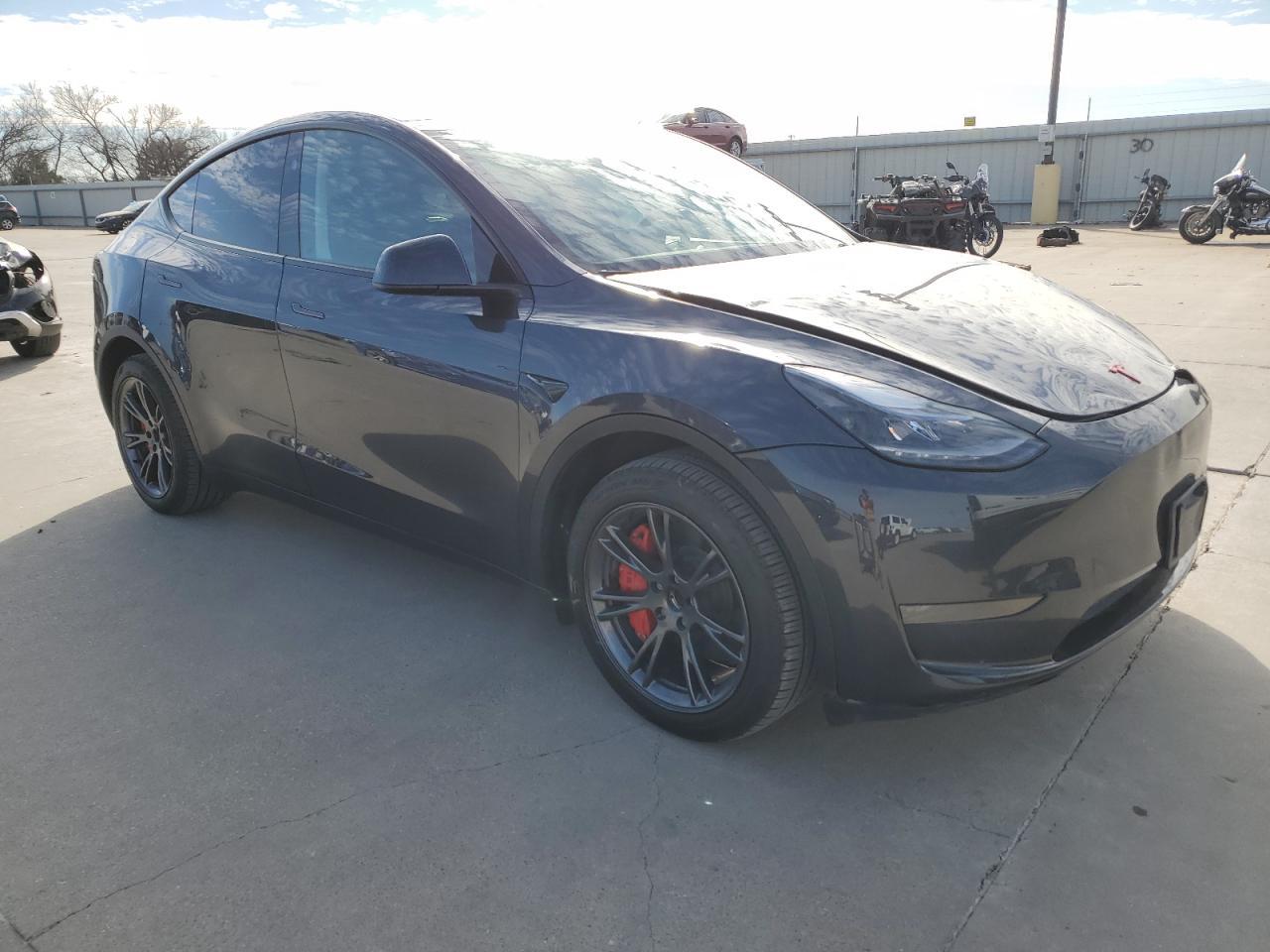 2024 TESLA MODEL Y - Image 4