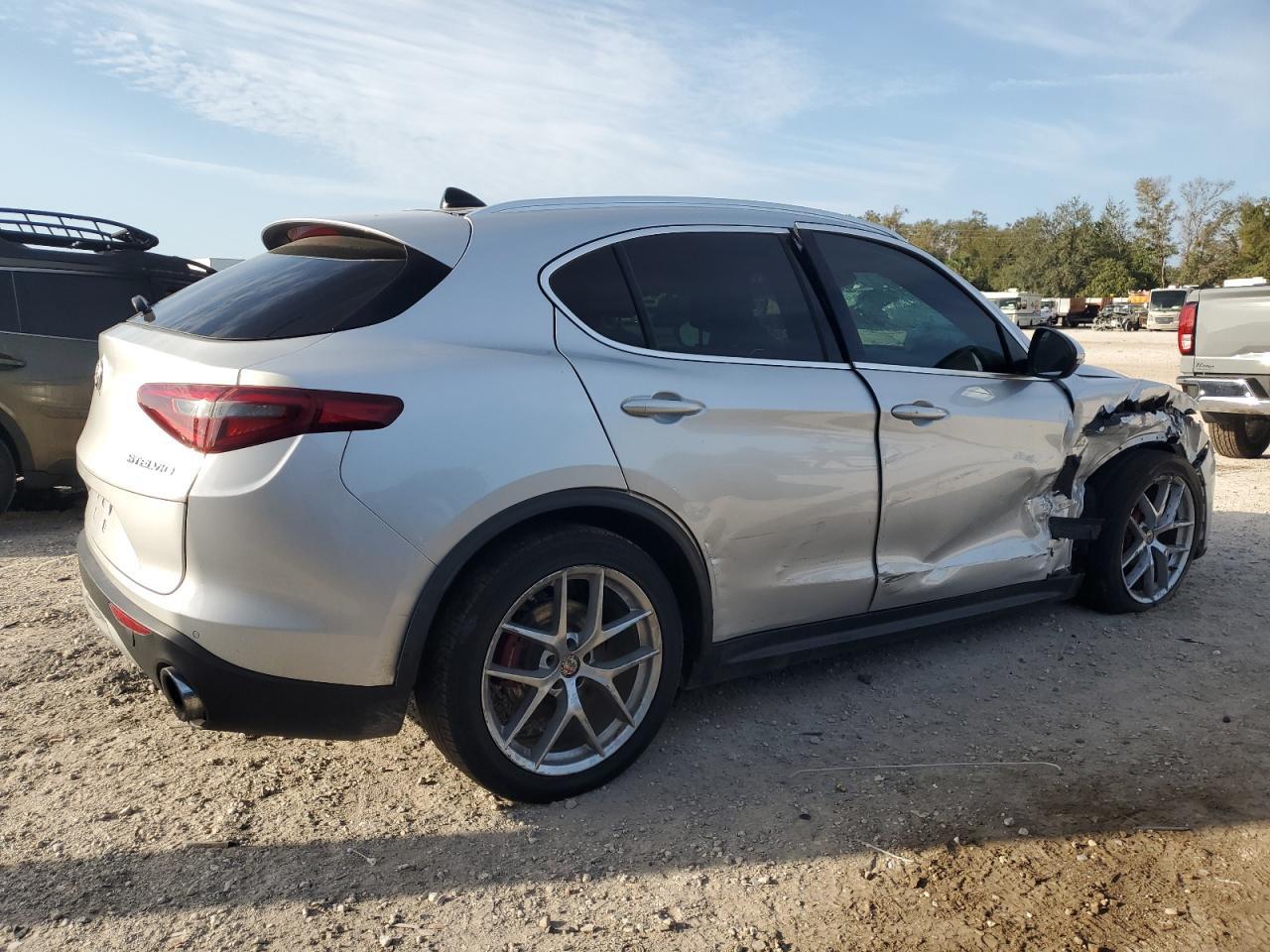 2019 ALFA ROMEO STELVIO TI - Image 3