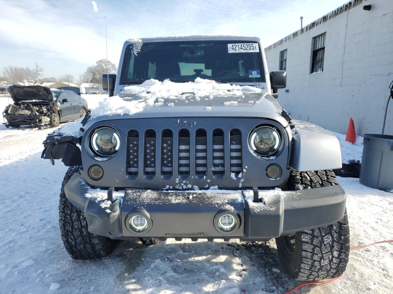 2017 JEEP WRANGLER U - Фото 5