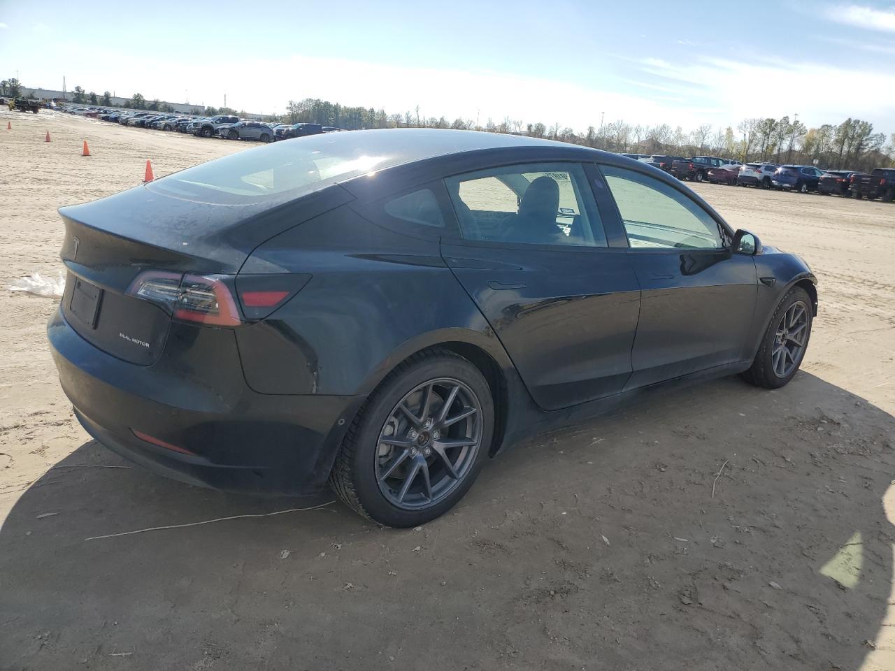 2022 TESLA MODEL 3 - Image 3