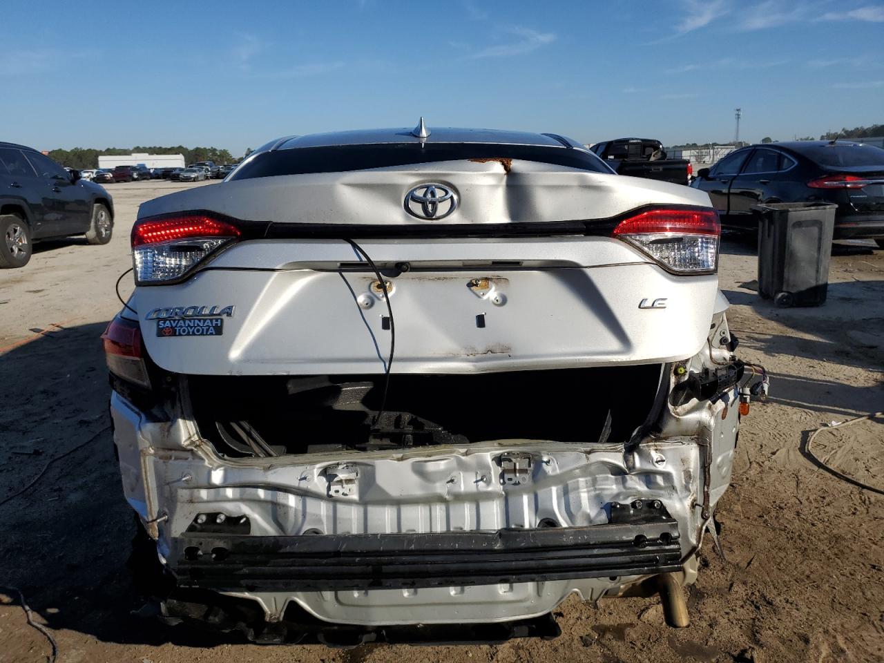 2021 TOYOTA COROLLA LE - Фото 6