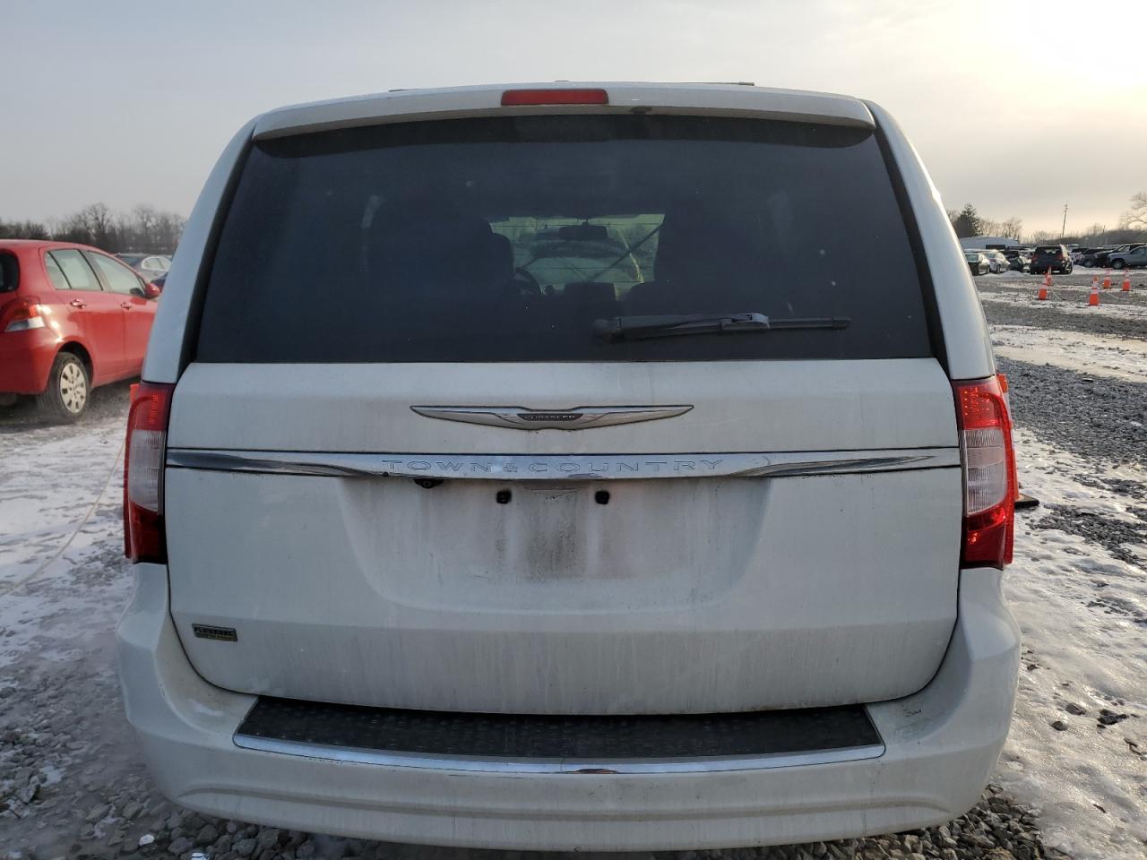 2014 CHRYSLER TOWN & COU - Image 6