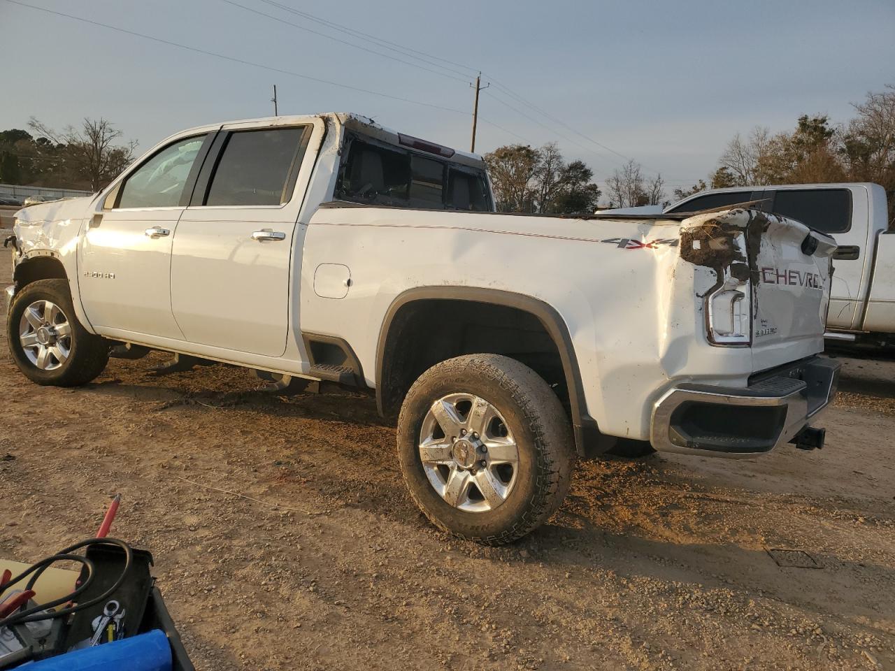 2020 CHEVROLET SILVERADO - Image 2