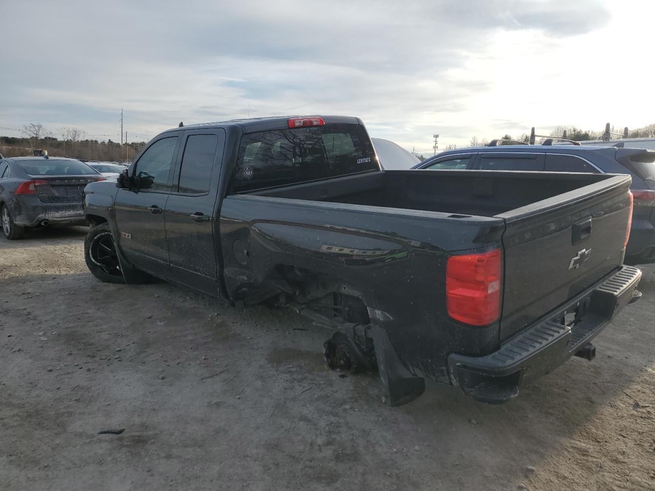 2017 CHEVROLET SILVERADO - Фото 2