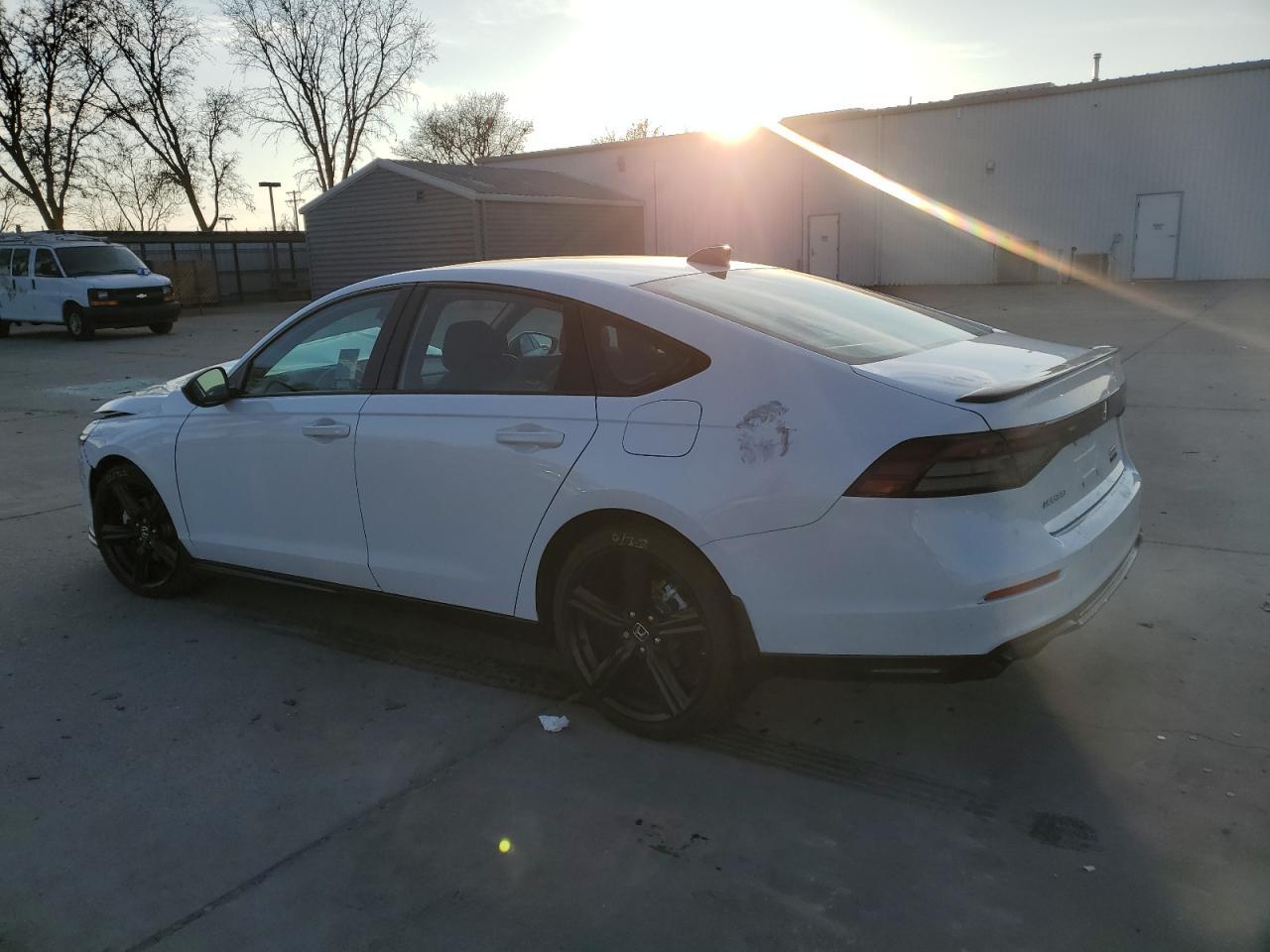 2024 HONDA ACCORD HYB - Image 2