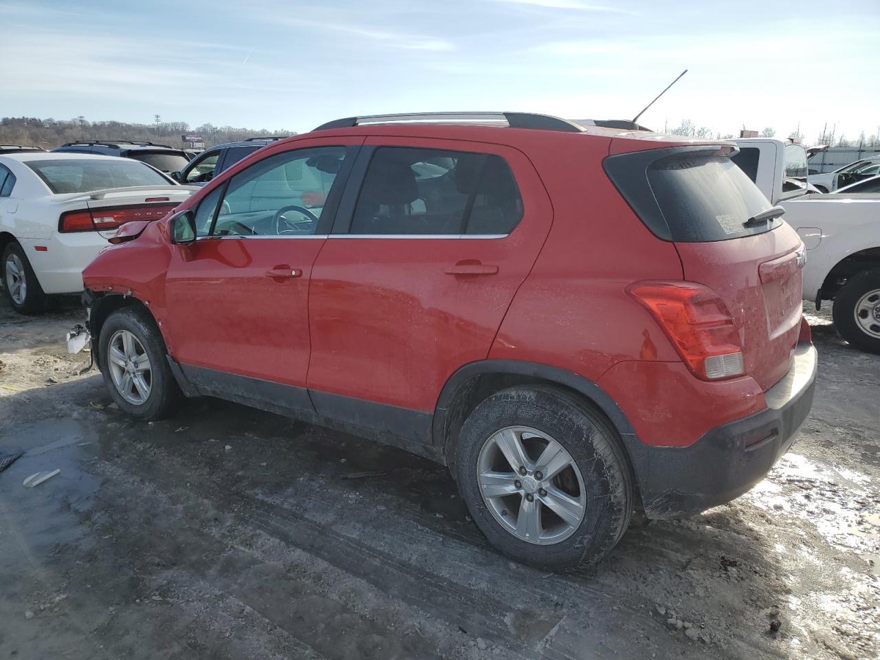 2015 CHEVROLET TRAX 1LT - Фото 2