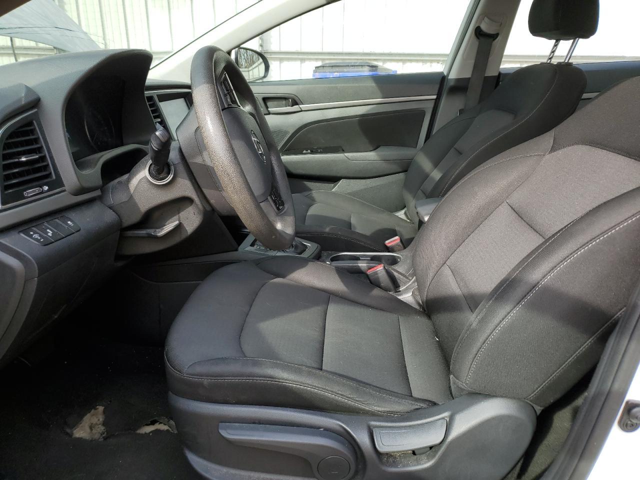 2018 HYUNDAI ELANTRA SE - Image 7