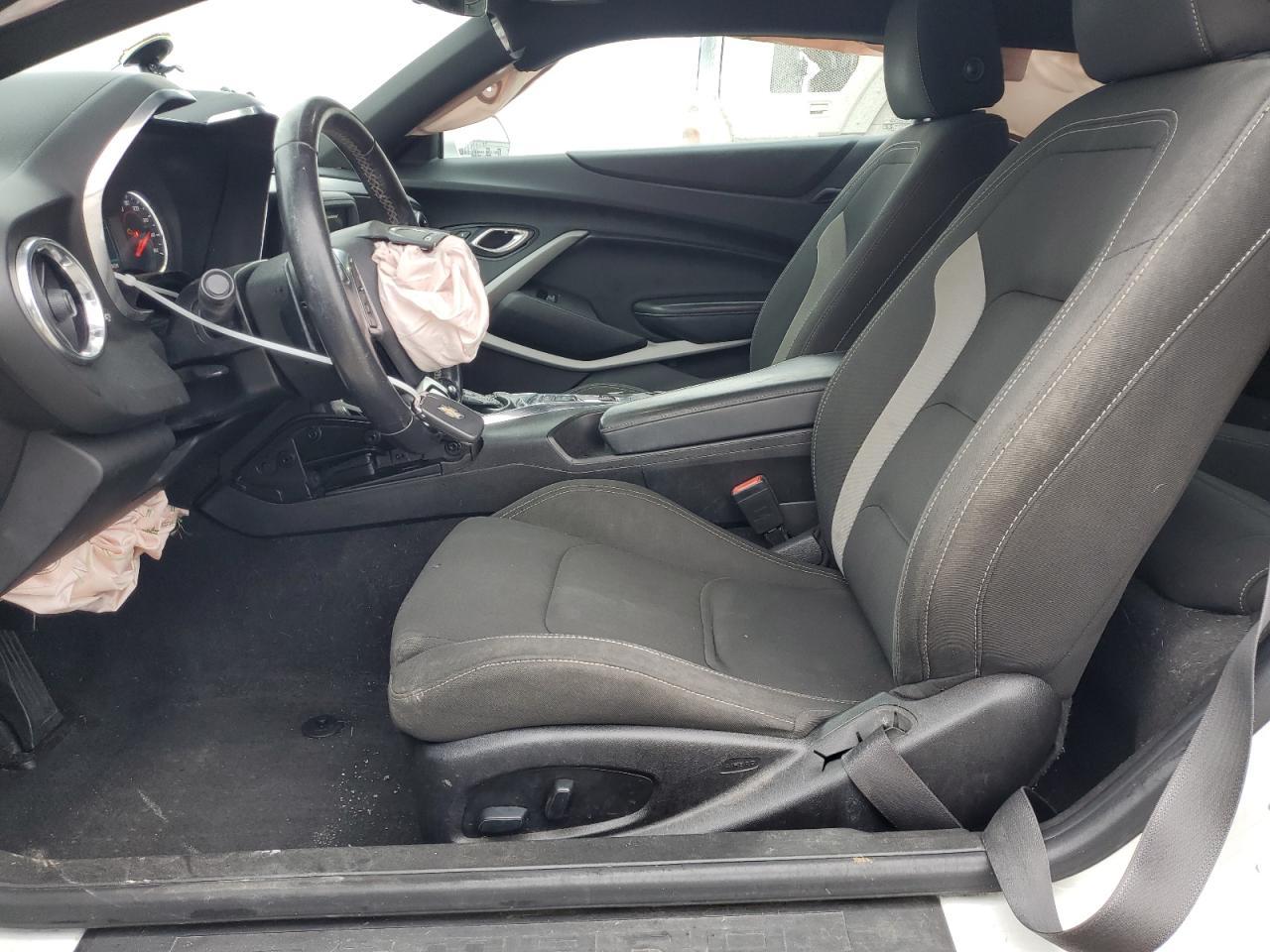 2019 CHEVROLET CAMARO LS - Image 7