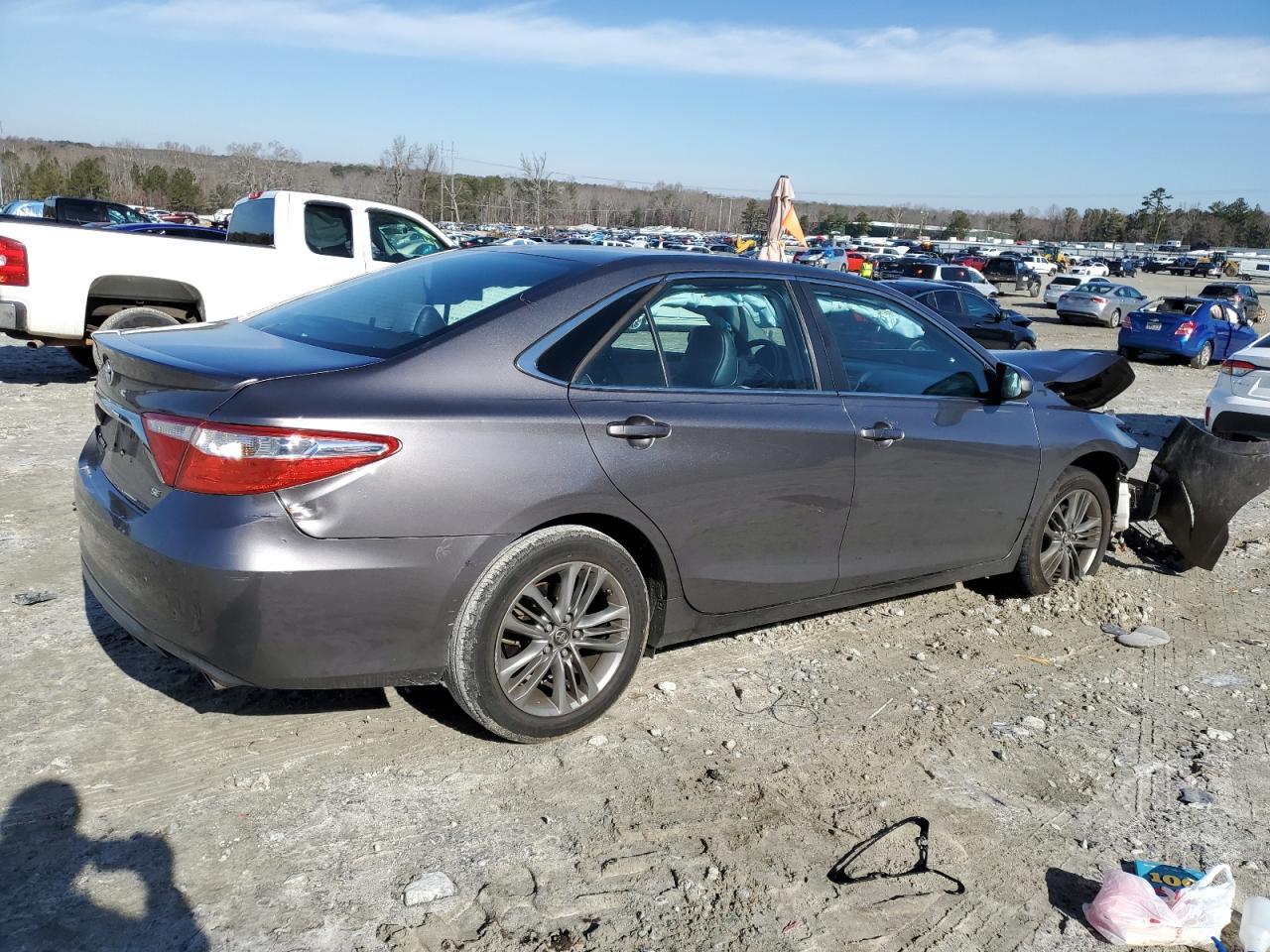 2017 TOYOTA CAMRY LE - Image 3