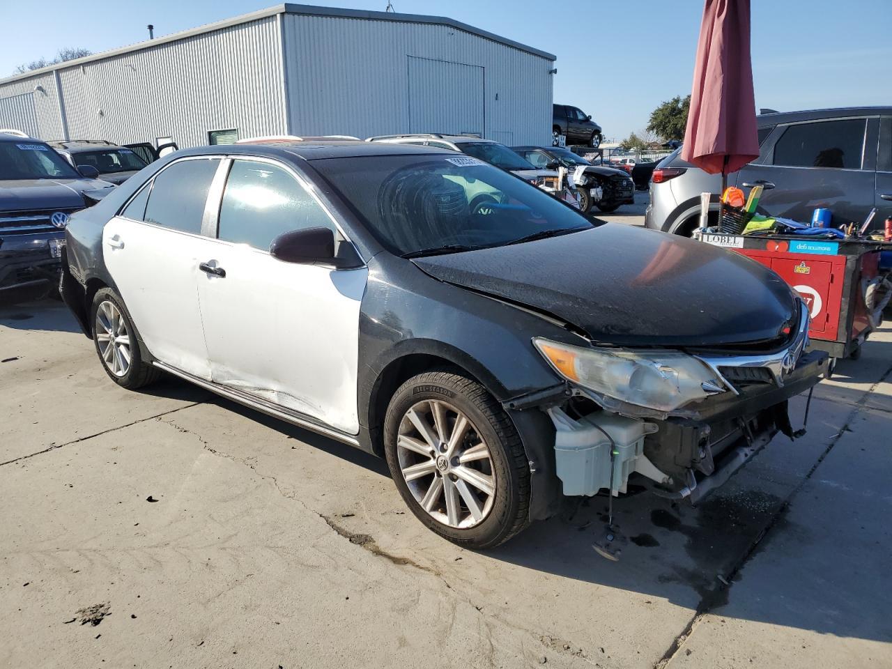 2013 TOYOTA CAMRY L - Image 4