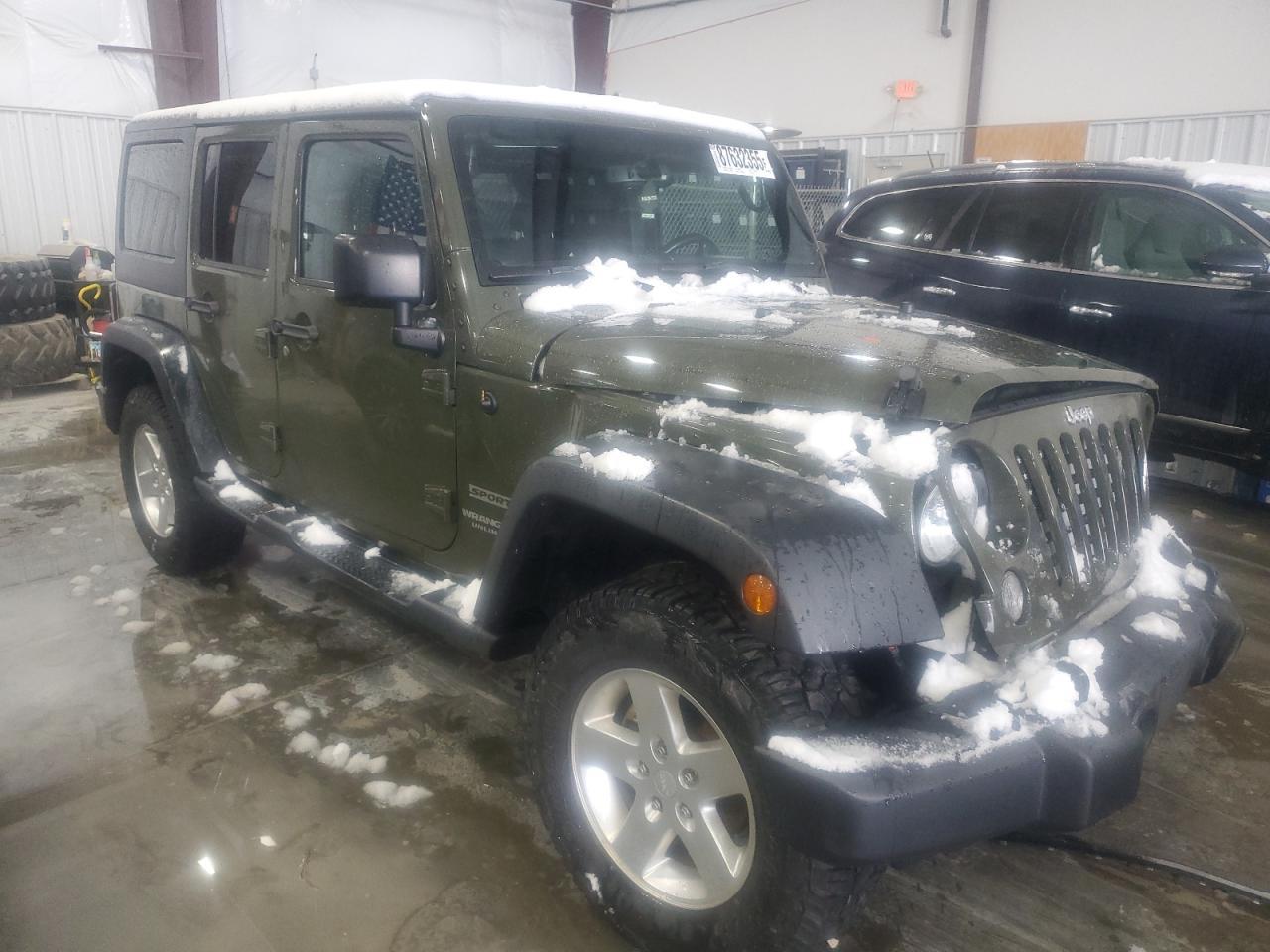 2015 JEEP WRANGLER U - Image 4
