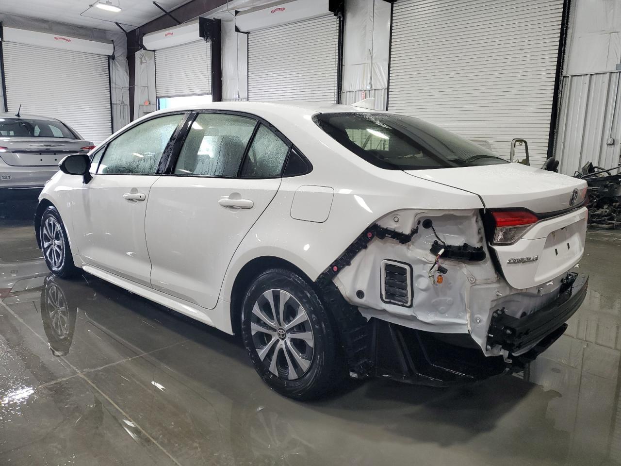2022 TOYOTA COROLLA LE - Image 2
