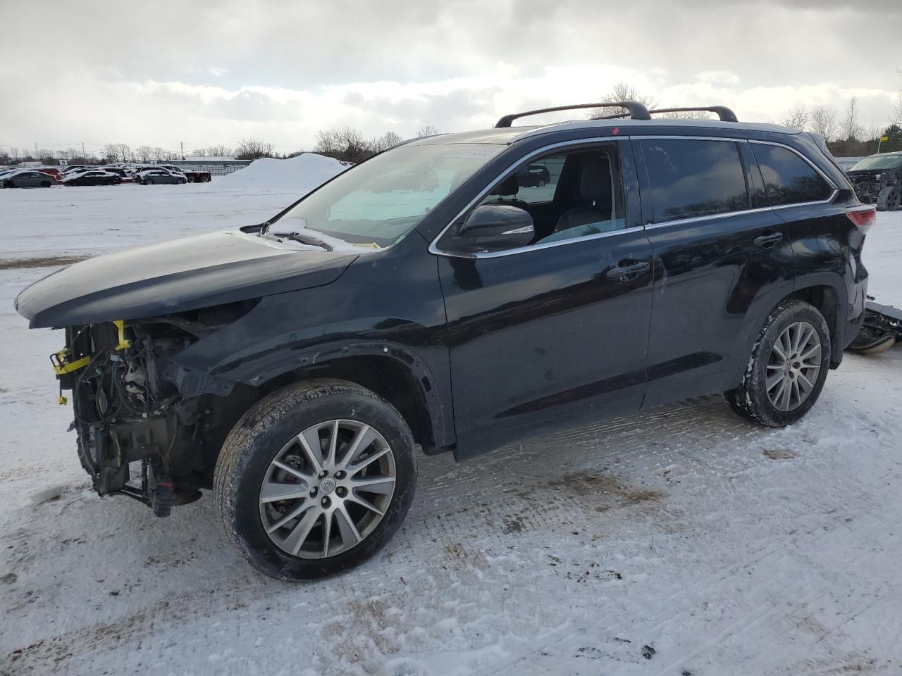 2015 TOYOTA HIGHLANDER
