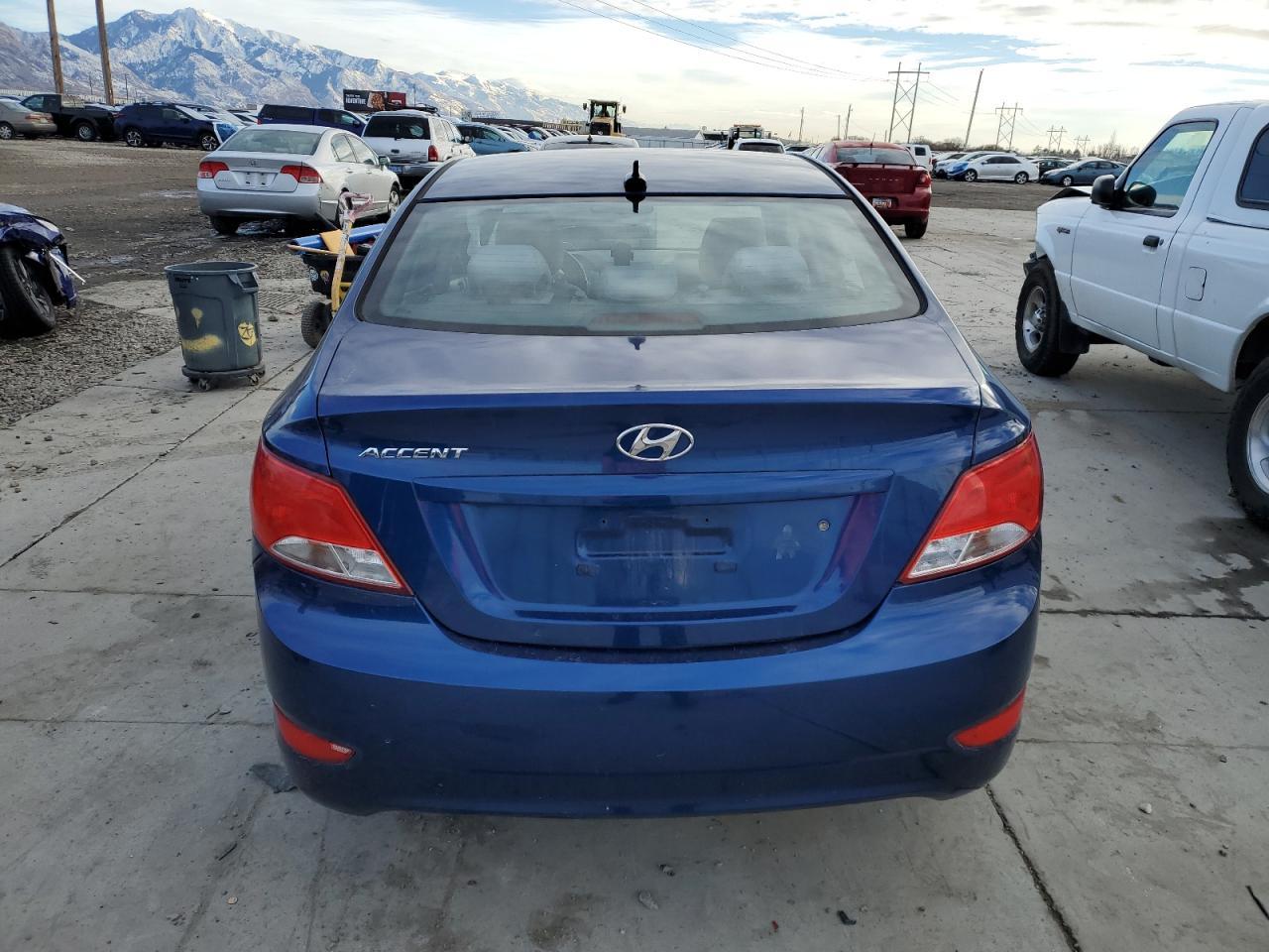 2017 HYUNDAI ACCENT SE - Image 6