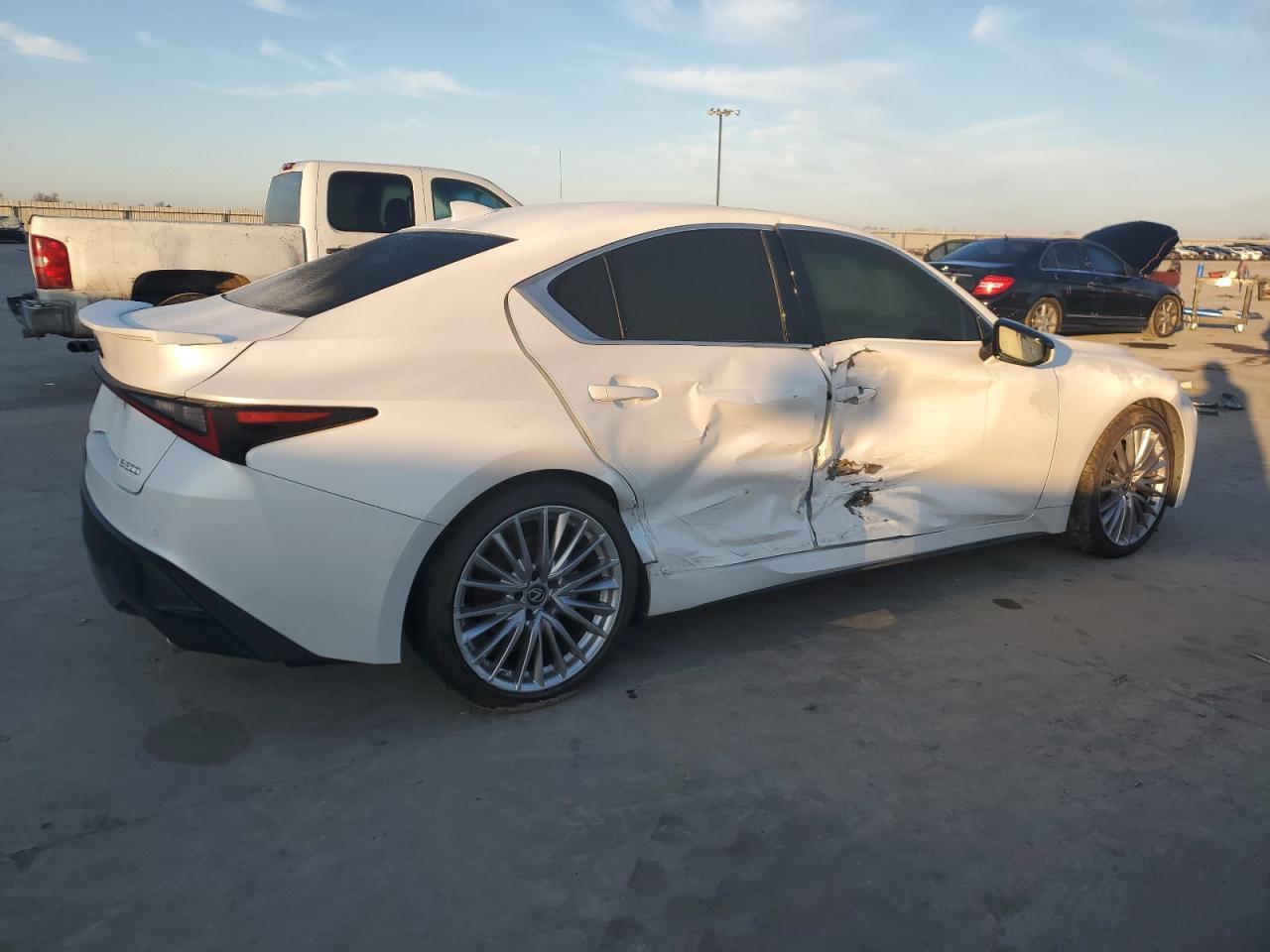 2022 LEXUS IS 300 - Image 3