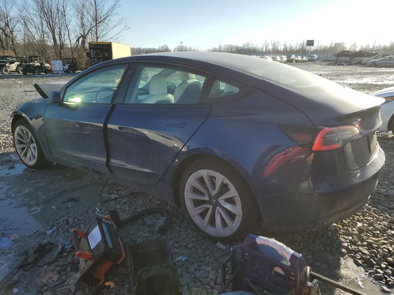2021 TESLA MODEL 3 - Фото 2