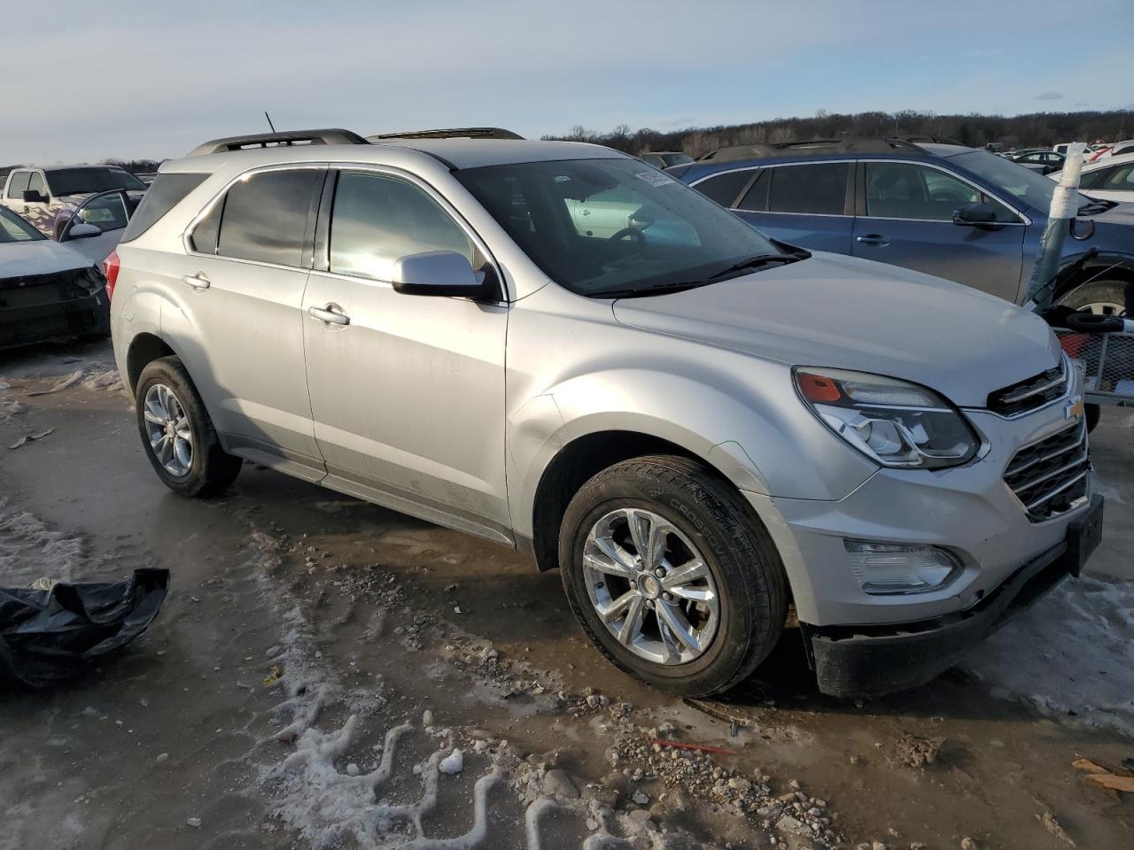 2016 CHEVROLET EQUINOX LT - Image 4