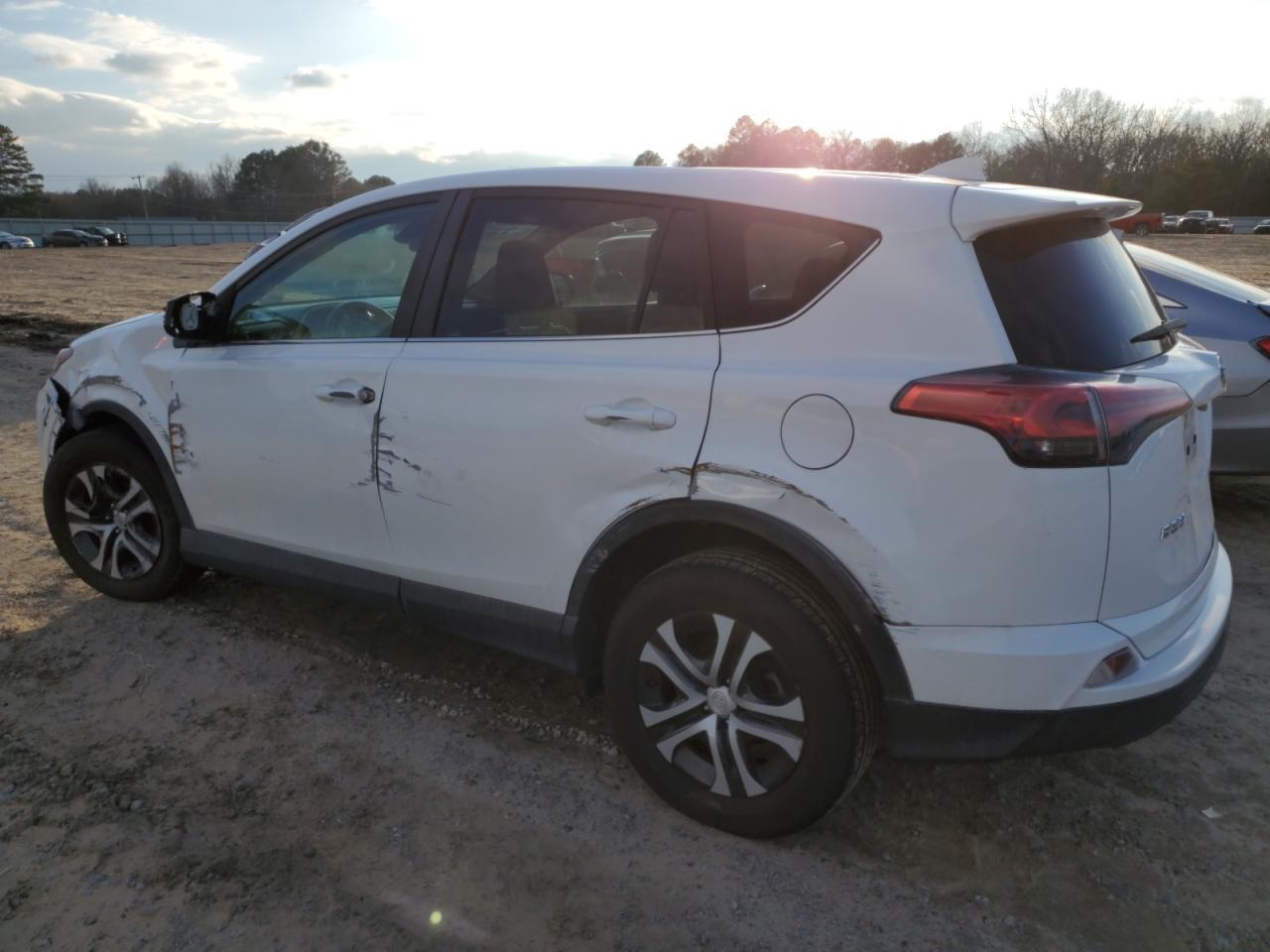2018 TOYOTA RAV4 LE - Image 2