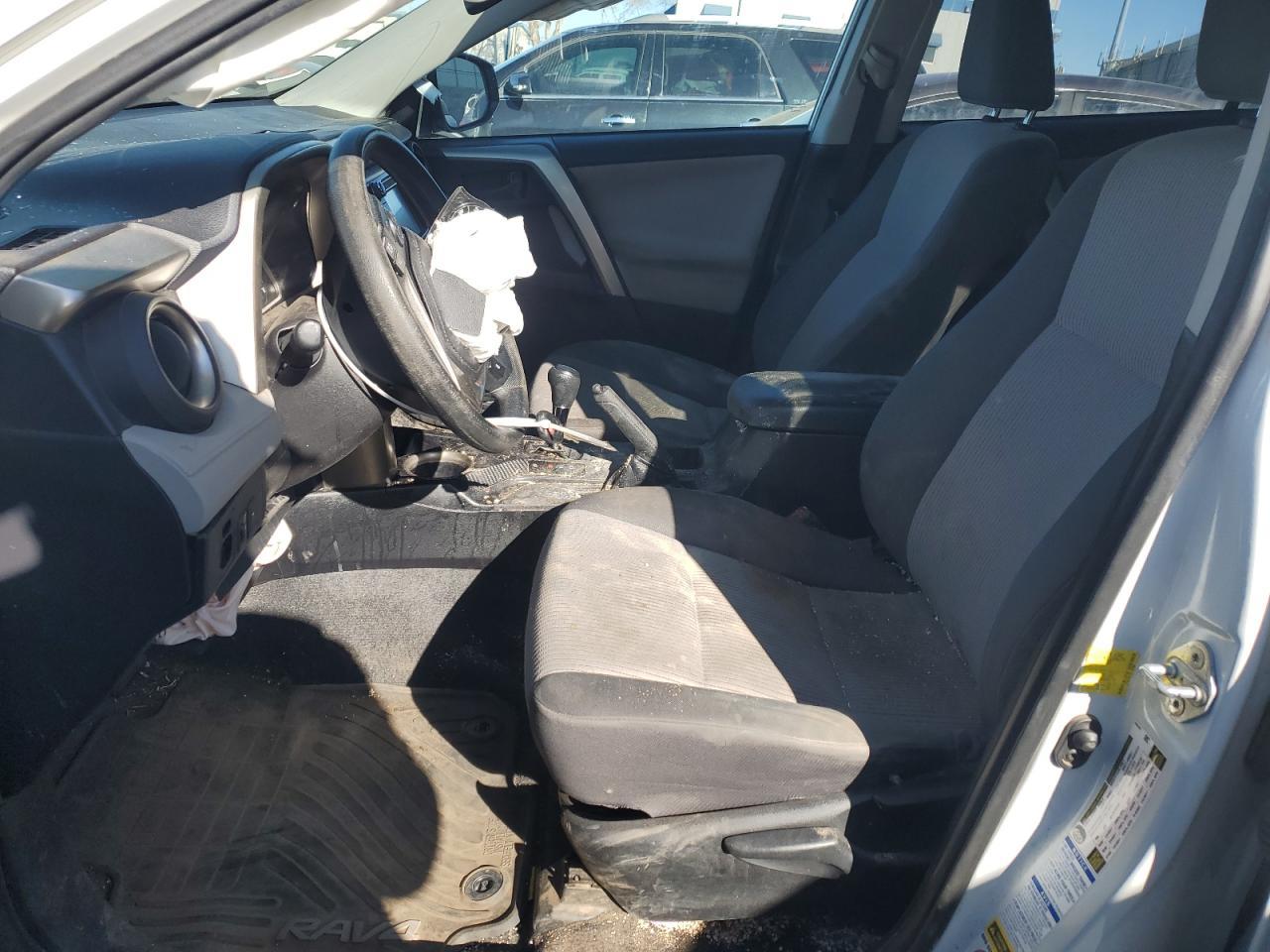 2015 TOYOTA RAV4 LE - Image 7