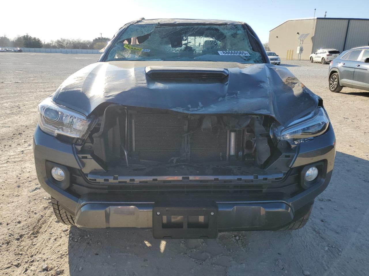 2020 TOYOTA TACOMA DOU - Image 5