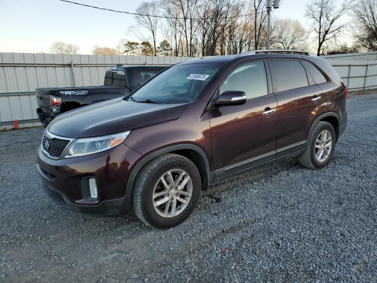 2014 KIA SORENTO LX