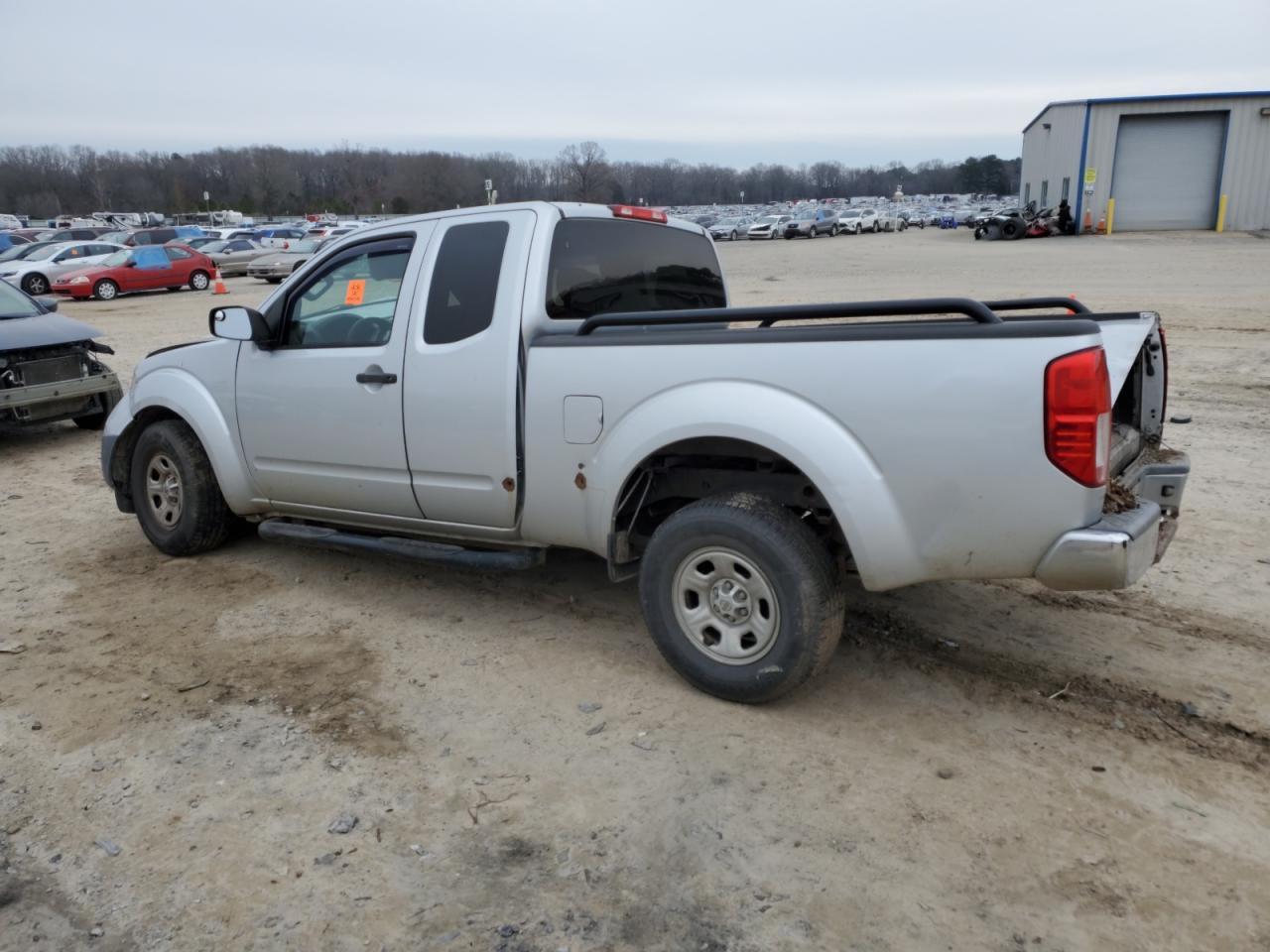 2012 NISSAN FRONTIER S - Фото 2