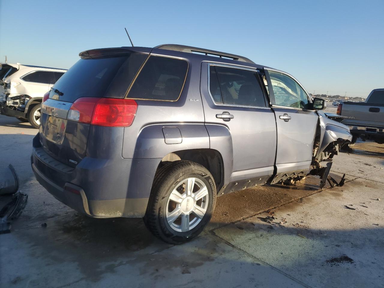 2014 GMC TERRAIN SL - Image 3