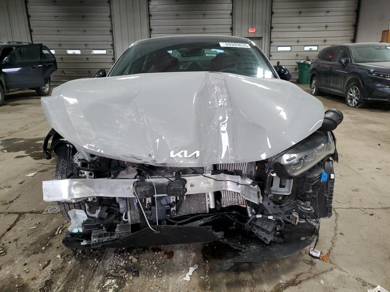 2023 KIA K5 GT LINE - Image 5