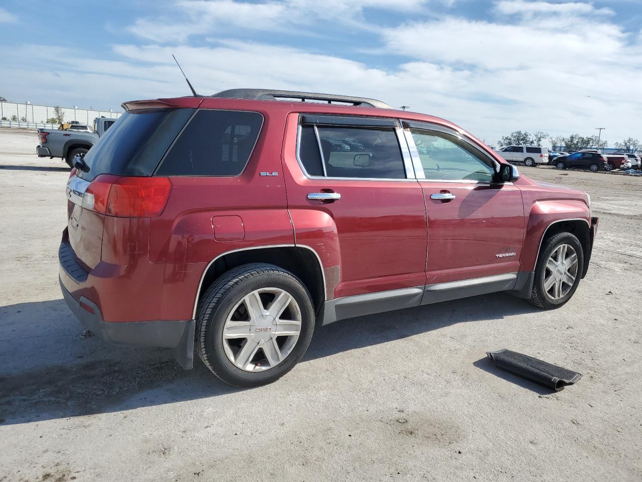 2012 GMC TERRAIN SL - Image 3