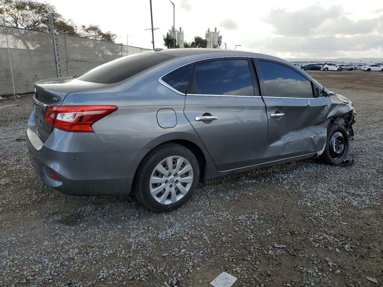 2017 NISSAN SENTRA S - Фото 3