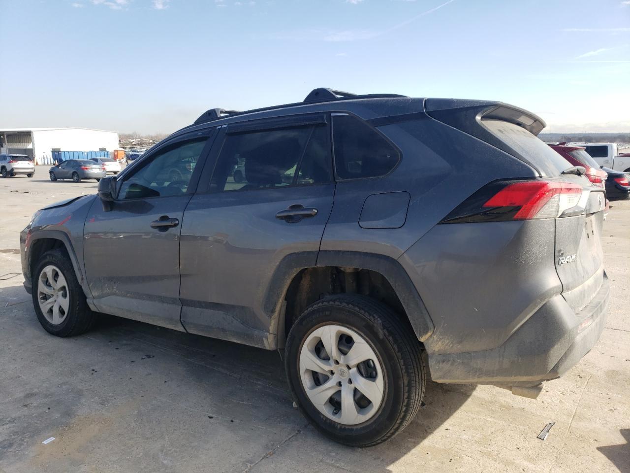 2021 TOYOTA RAV4 LE - Фото 2