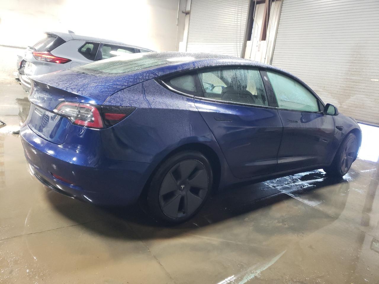2022 TESLA MODEL 3 - Image 3