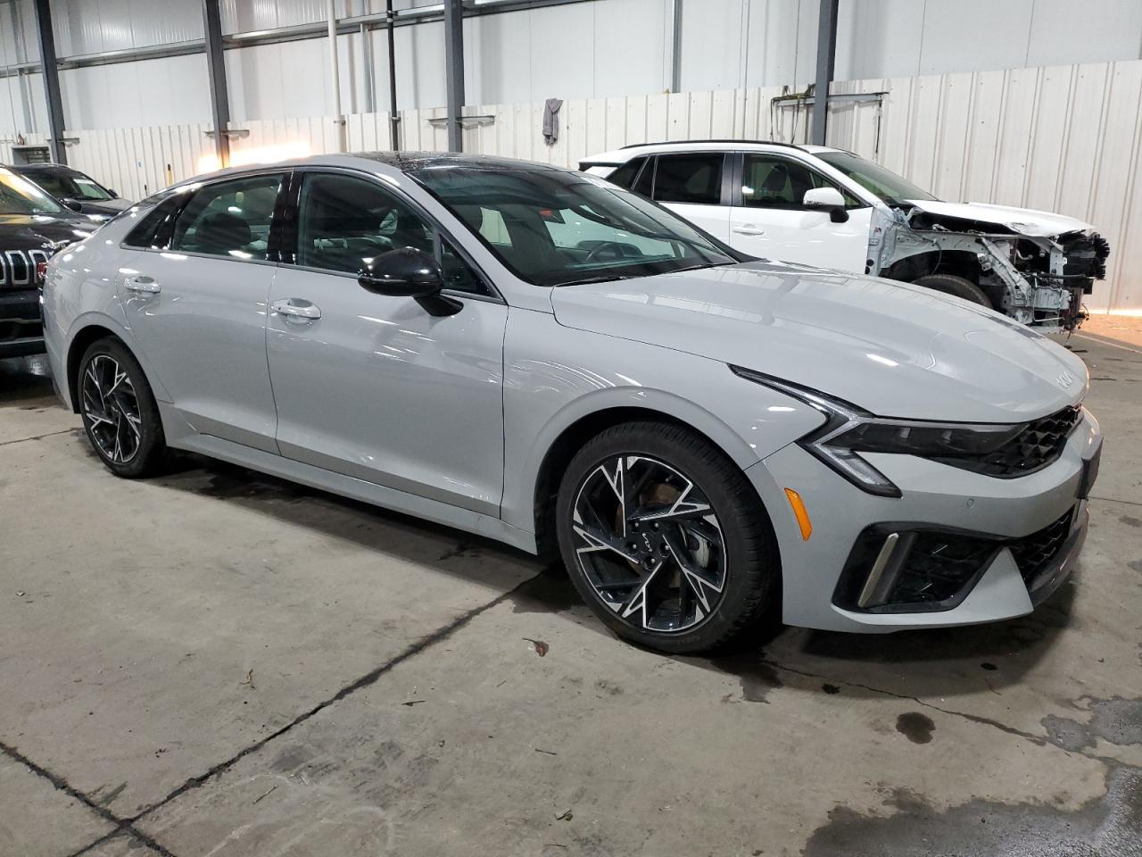 2025 KIA K5 GT LINE - Image 4