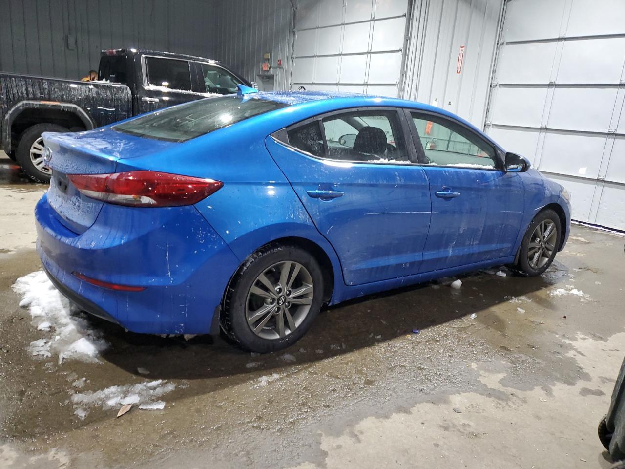 2017 HYUNDAI ELANTRA SE - Фото 3