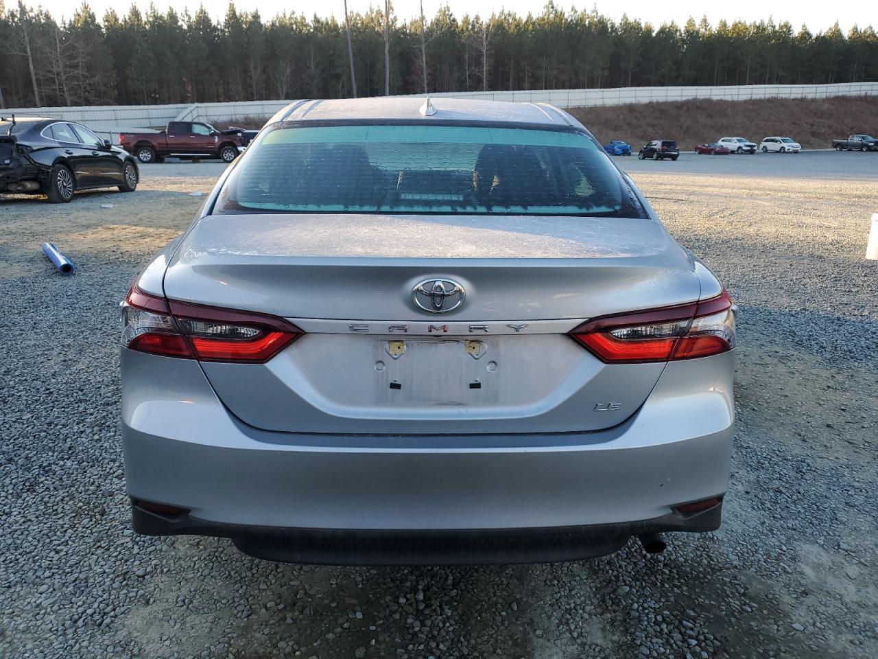 2023 TOYOTA CAMRY LE - Фото 6